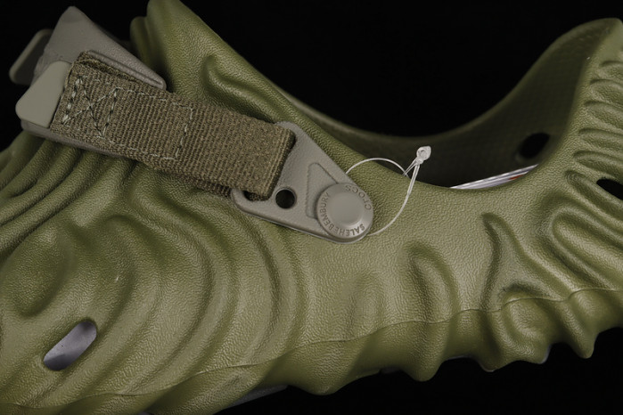Salehe Bembury x Cr0c5 Polle x Clog "Army Green"
