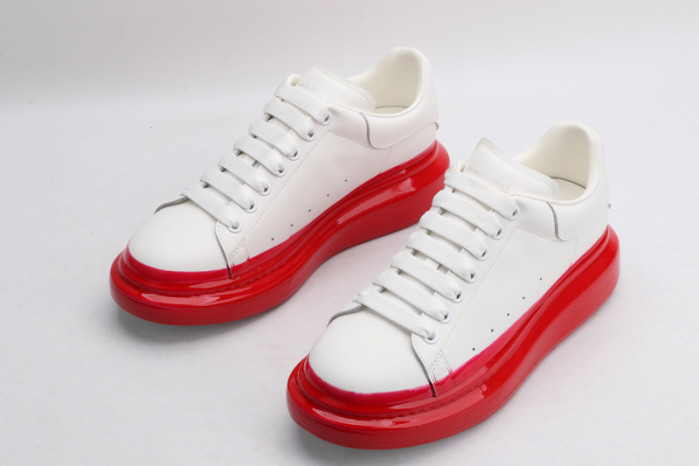 A1exa*der Mcqv*en SNEAKERS
