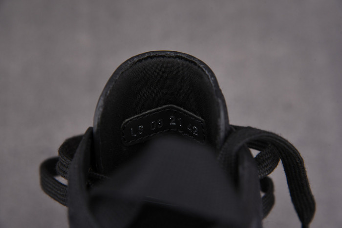 d10r b28 sneakers high top