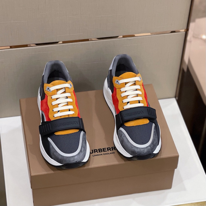bby sneaker