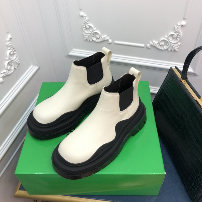 Bo*te*ga ve*ne*ta sneaker