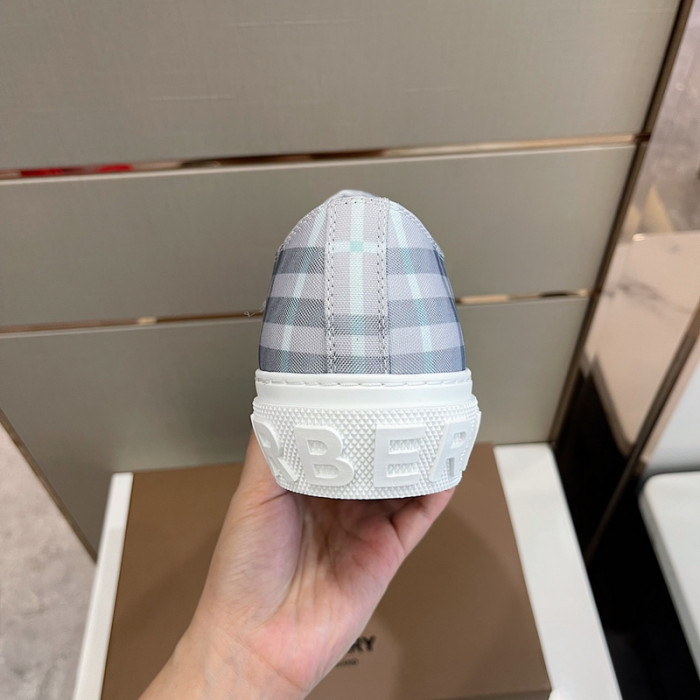 bby sneaker by0014