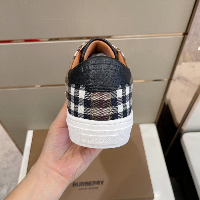 bby sneaker by0016