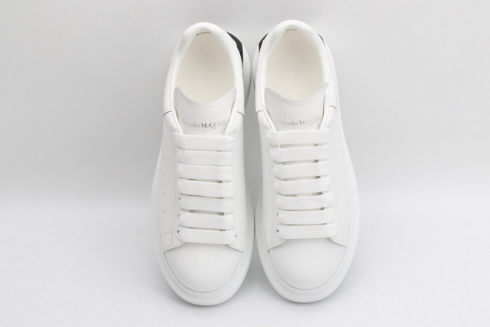 A1exa*der Mcqv*en SNEAKERS MC5563-033
