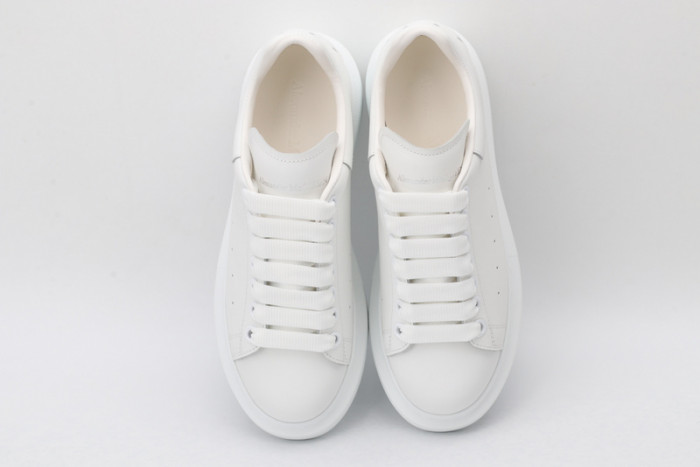 A1exa*der Mcqv*en SNEAKERS MC5563-056