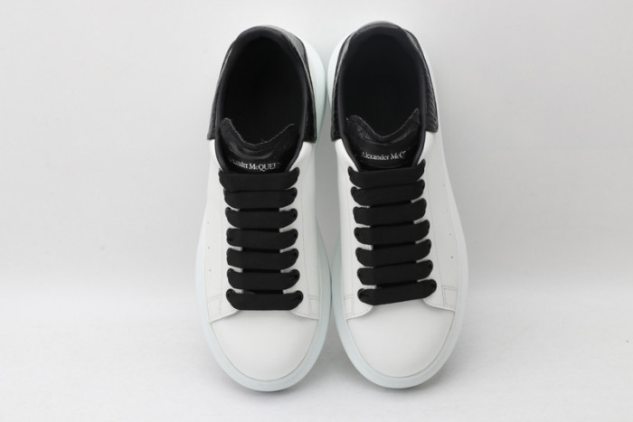 A1exa*der Mcqv*en SNEAKERS MC5563-078