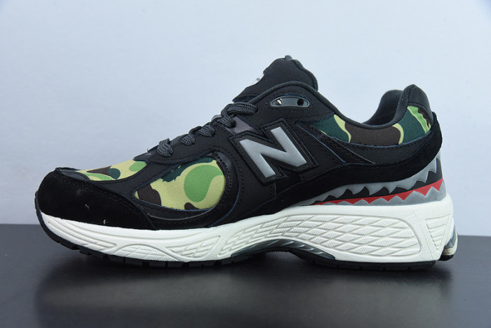 bape x new balance 2002r ''apes together strong - black camo'' m2002rbf