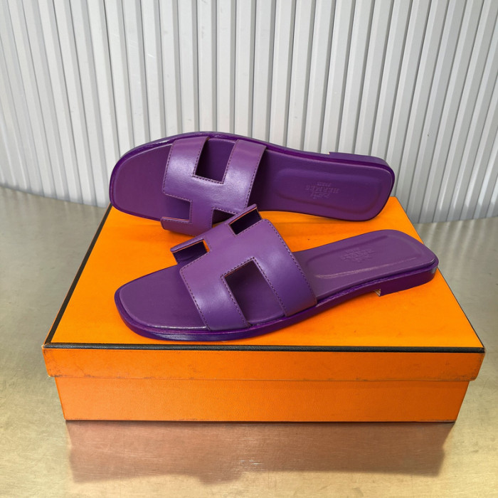 H**mes slide cu526-2052