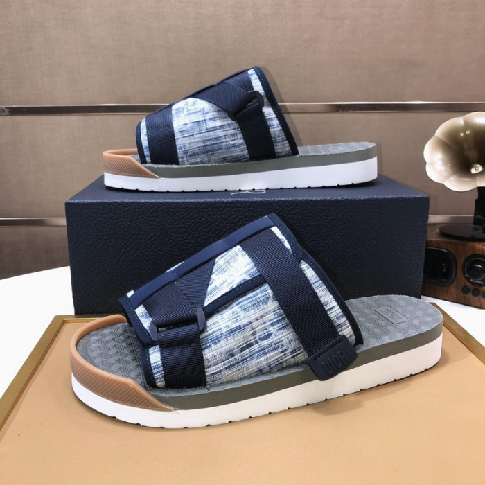 D*or slippers