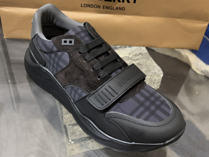 bby sneaker by0077