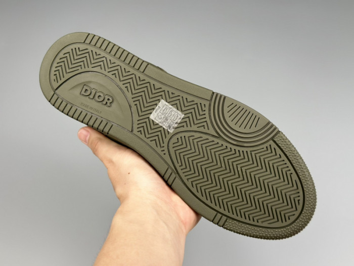 d10r b27 sneakers bnop235-029