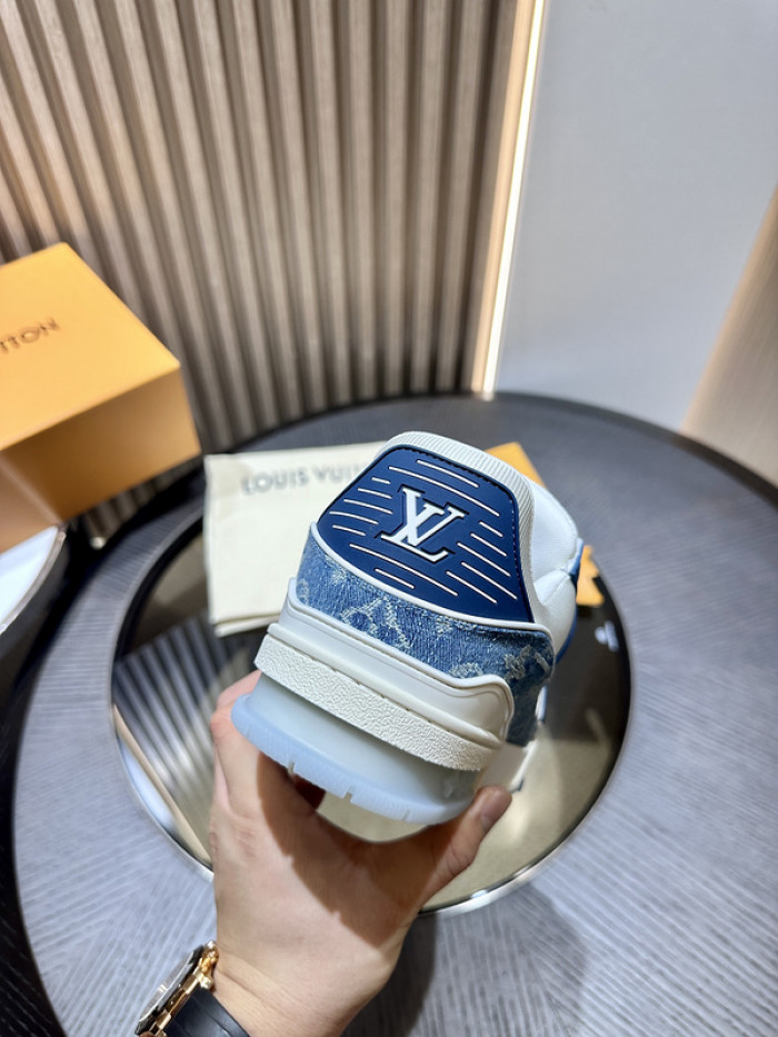 1V SNEAKERS 1V0425-168