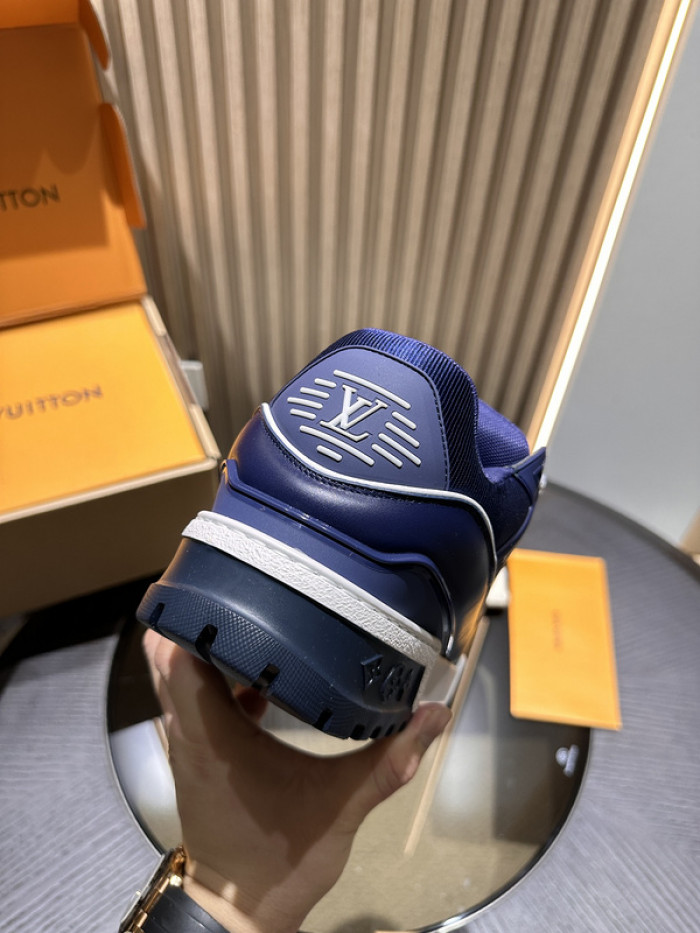 1V SNEAKERS 1V0425-172