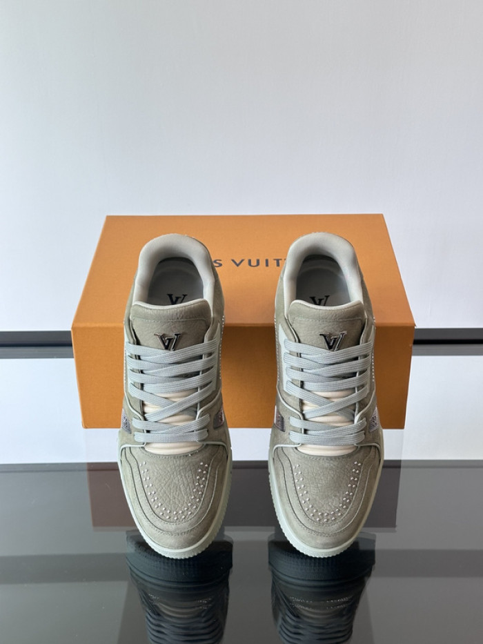 1V SNEAKERS 1V0425-210