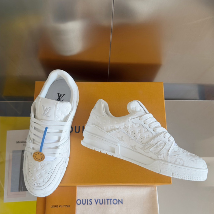 1V SNEAKERS 1V0425-214