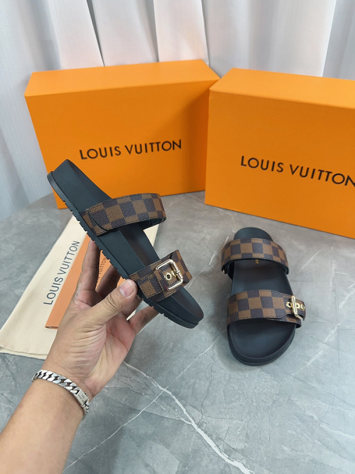 1*V SLIPPERS 11V0107-041
