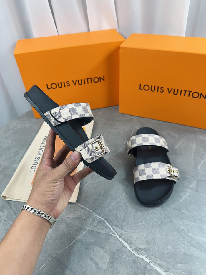 1*V SLIPPERS 11V0107-043