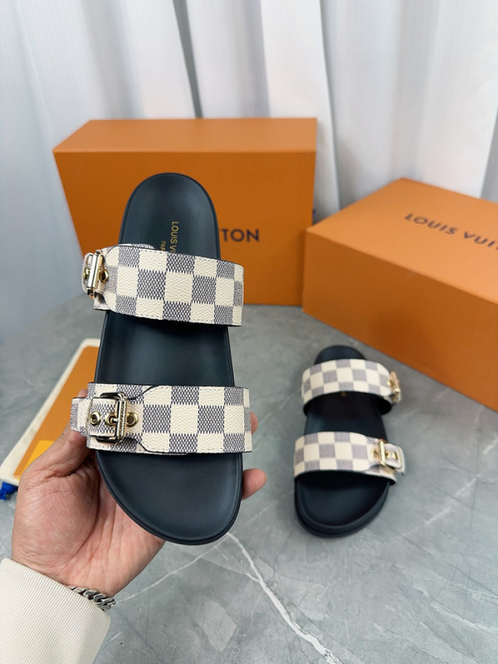 1*V SLIPPERS 11V0107-045