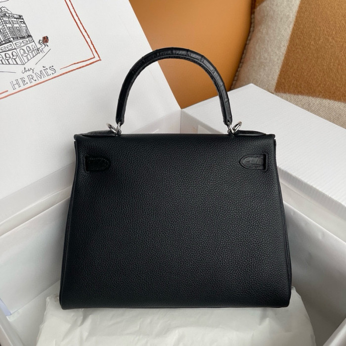 Her*mes bag B0113-197