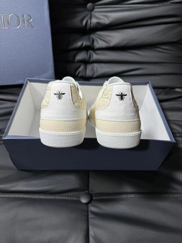 D10R SHOES D896-149