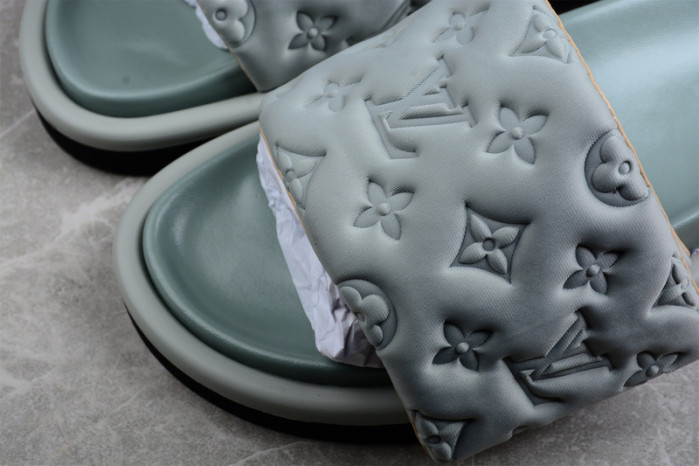 1*V SLIPPERS 11V0107-062