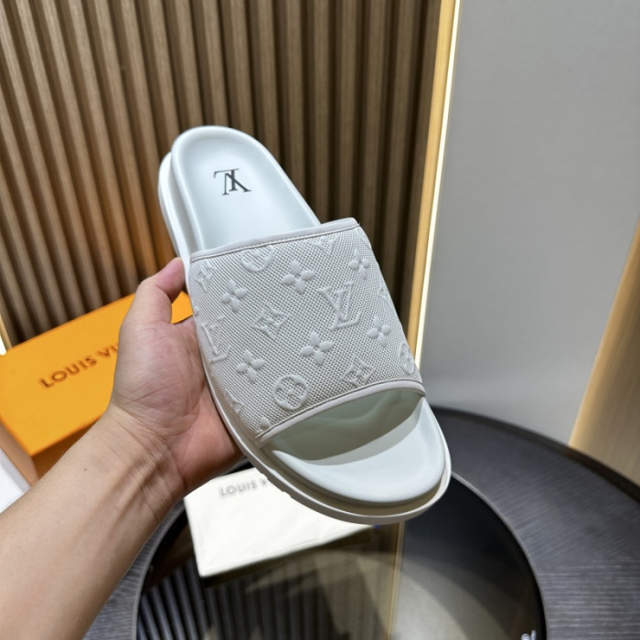 1*V SLIPPERS 11V0107-070