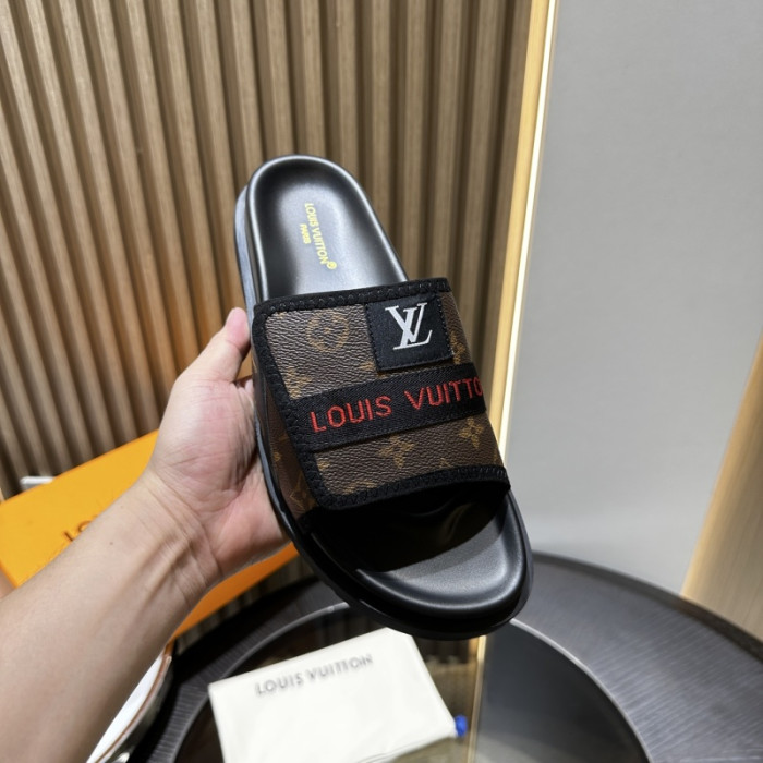 1*V SLIPPERS 11V0107-076