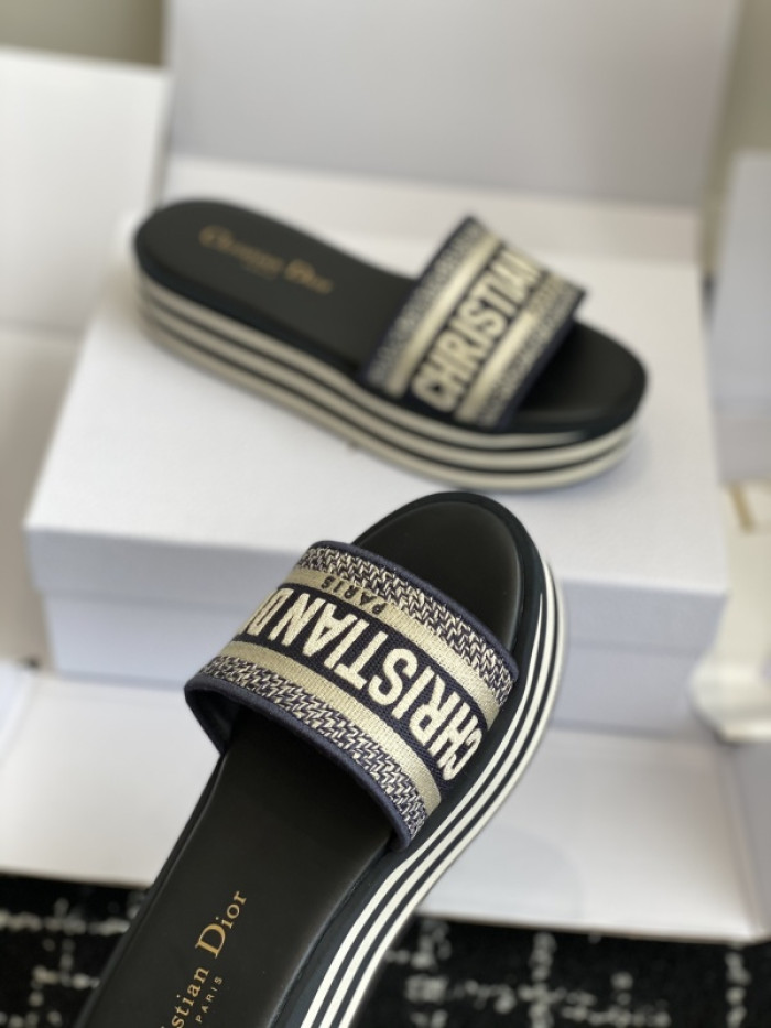 D10r SLIPPERS DS258-084