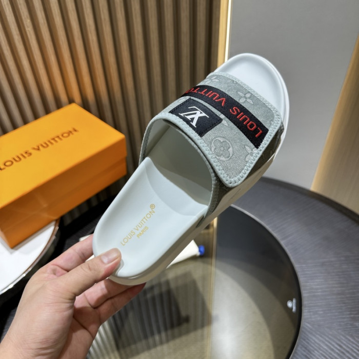 1*V SLIPPERS 11V0107-080