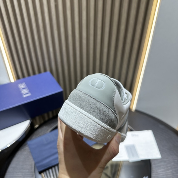 D10R SHOES B01 D896-181