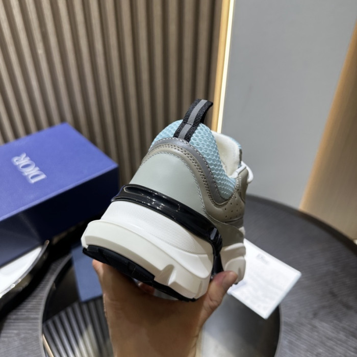 D10R B22 TRAINER SNEAKER D897-178