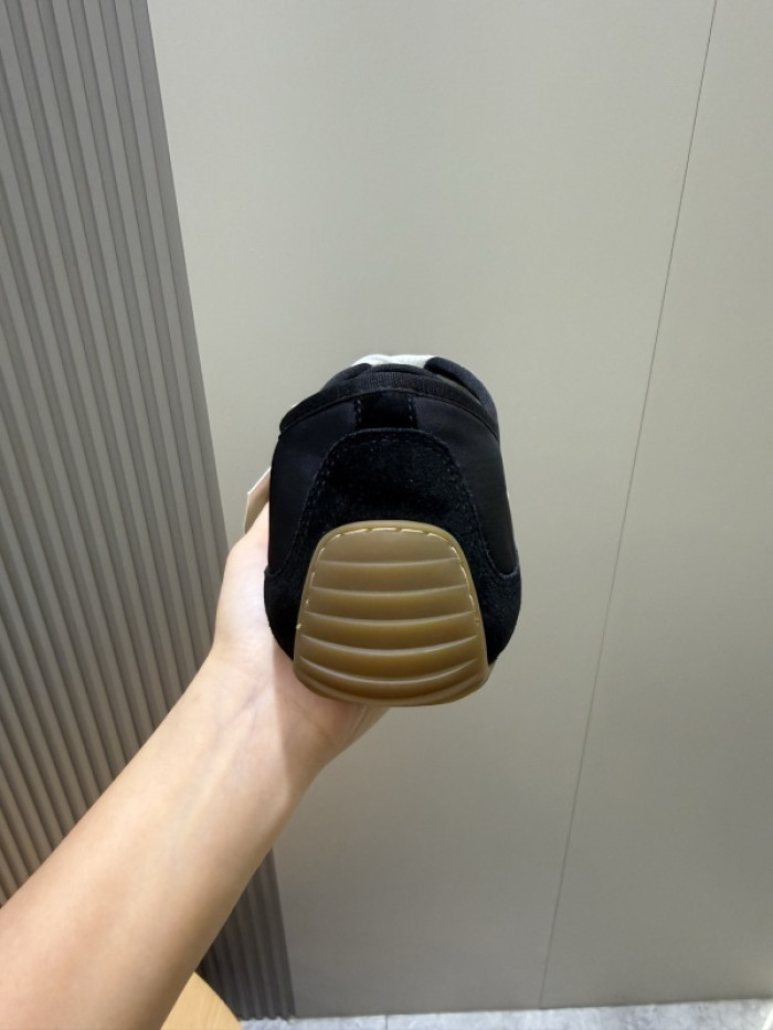 GIVEN-CHY SNEAKERS GIVEN019