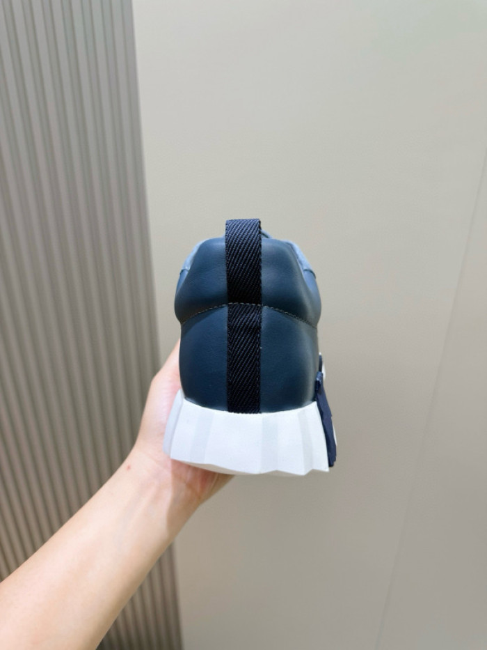 HER*MES SNEAKER HM1028-165