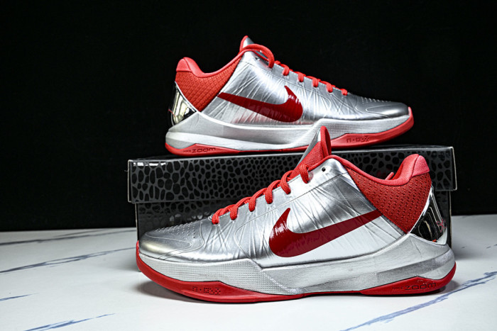 Caitlin Clark x Nike Zoom Kobe 5 Protro Rookie of the Year IV2712-001