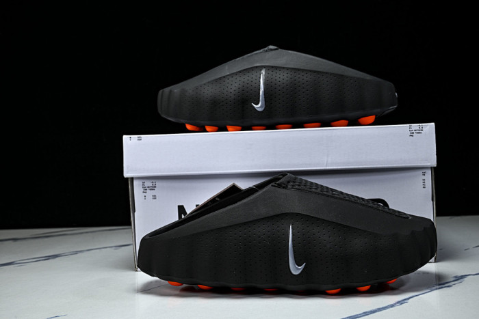Nike Mind 001 