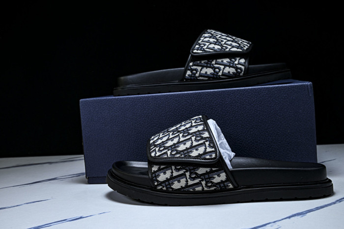 D10r SLIPPERS DS258-080