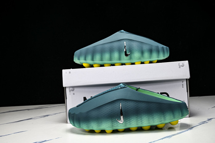 Nike Mind 001 