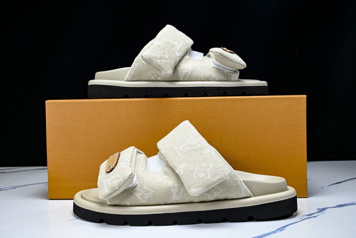 1*V SLIPPERS 11V0107-112