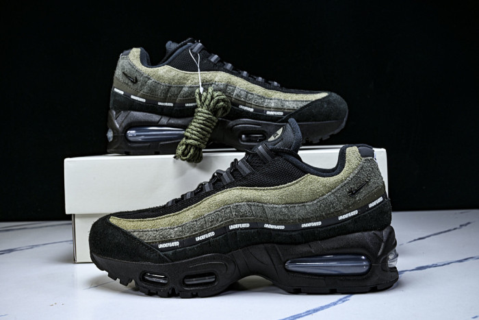 Undefeated x Nike Air Max 95 