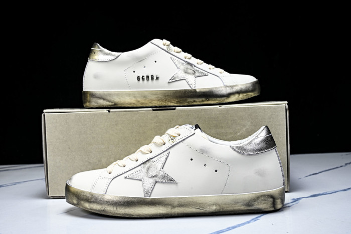 G01den G003e SNEAKERS GGS00037