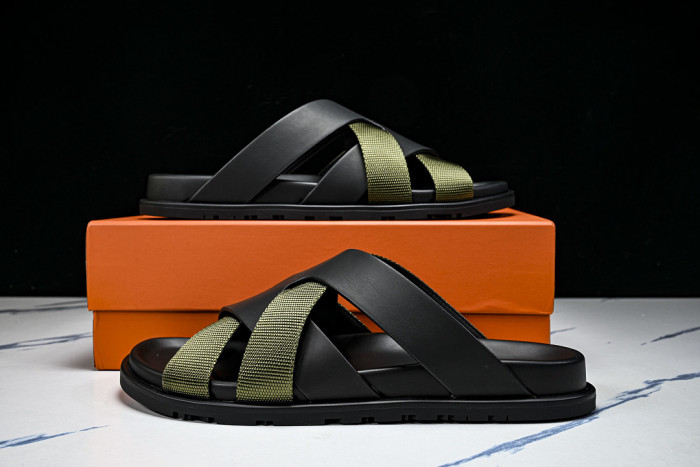 He*mes Slide CU526-2194