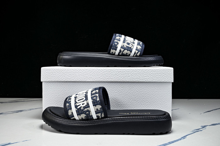 D10r SLIPPERS DS258-098
