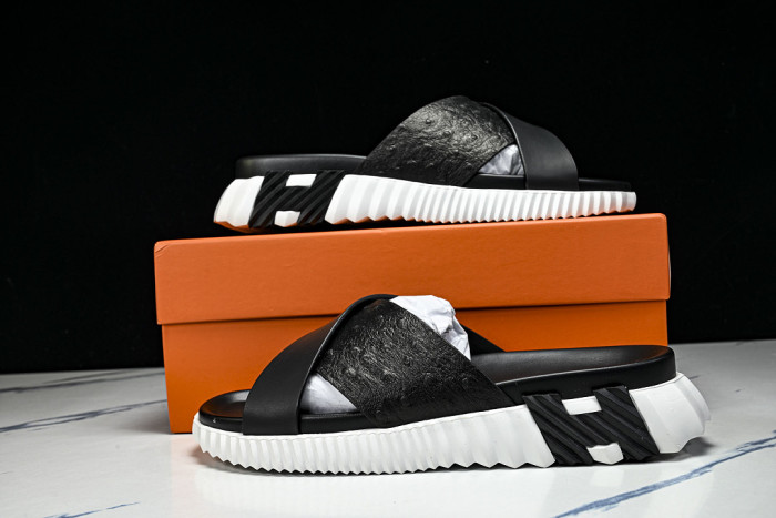 He*mes Slide CU526-2181