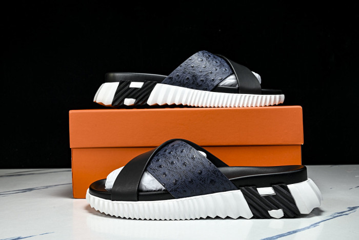 He*mes Slide CU526-2182