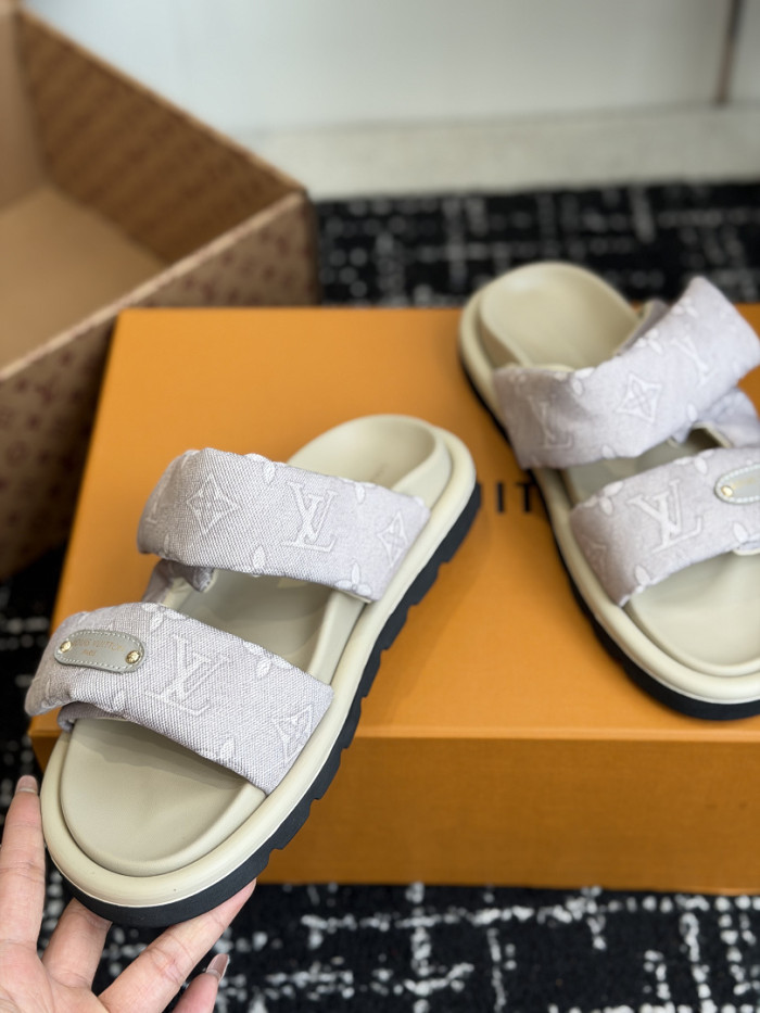 1*V SLIPPERS 11V0107-133