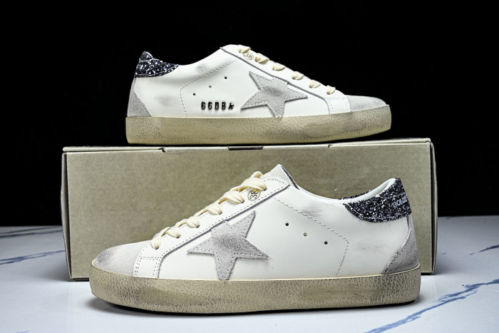 G01den G003e SNEAKERS GGS00042