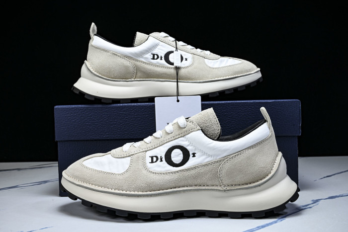 D10R Sneaker D897-239