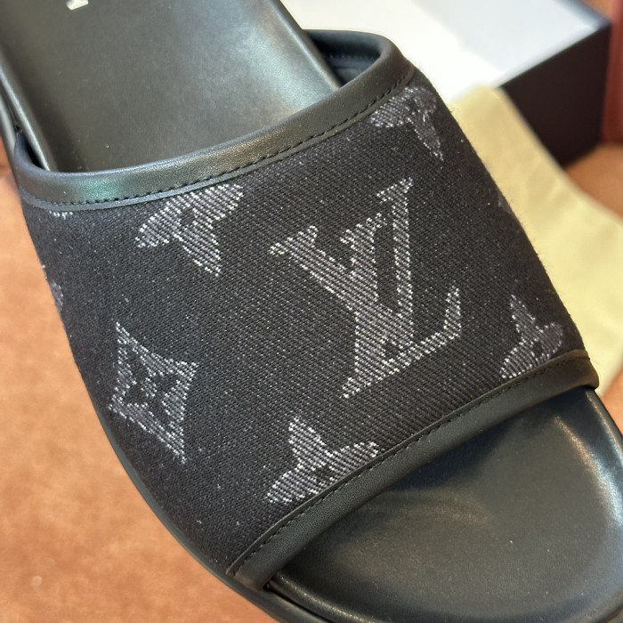 1*V SLIPPERS 11V0107-140
