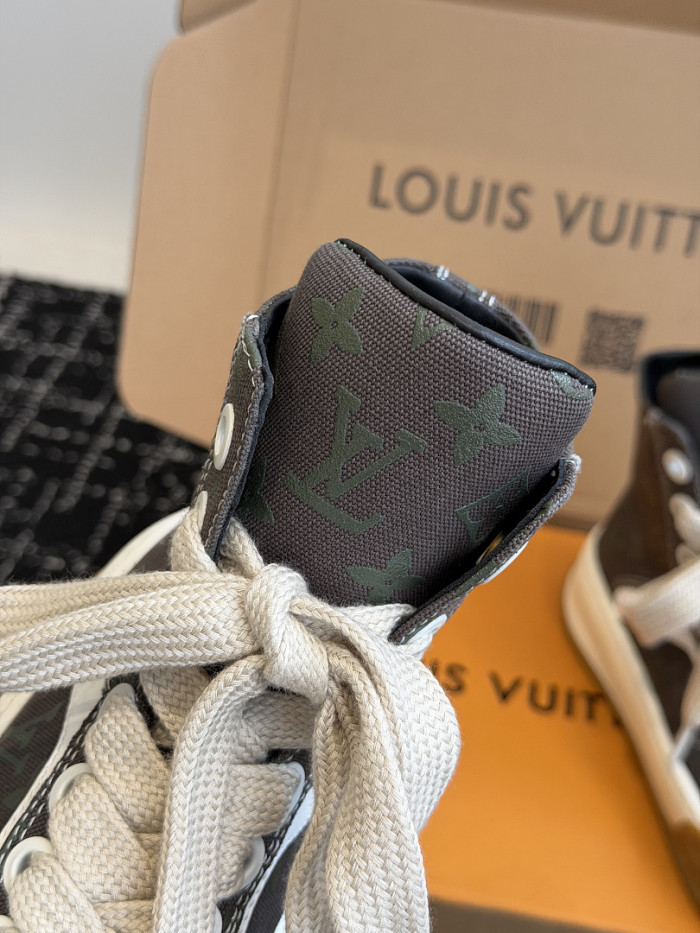 1V SHOES 1VS943