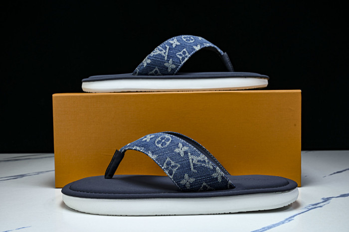 1*V SLIPPERS 11V0107-166